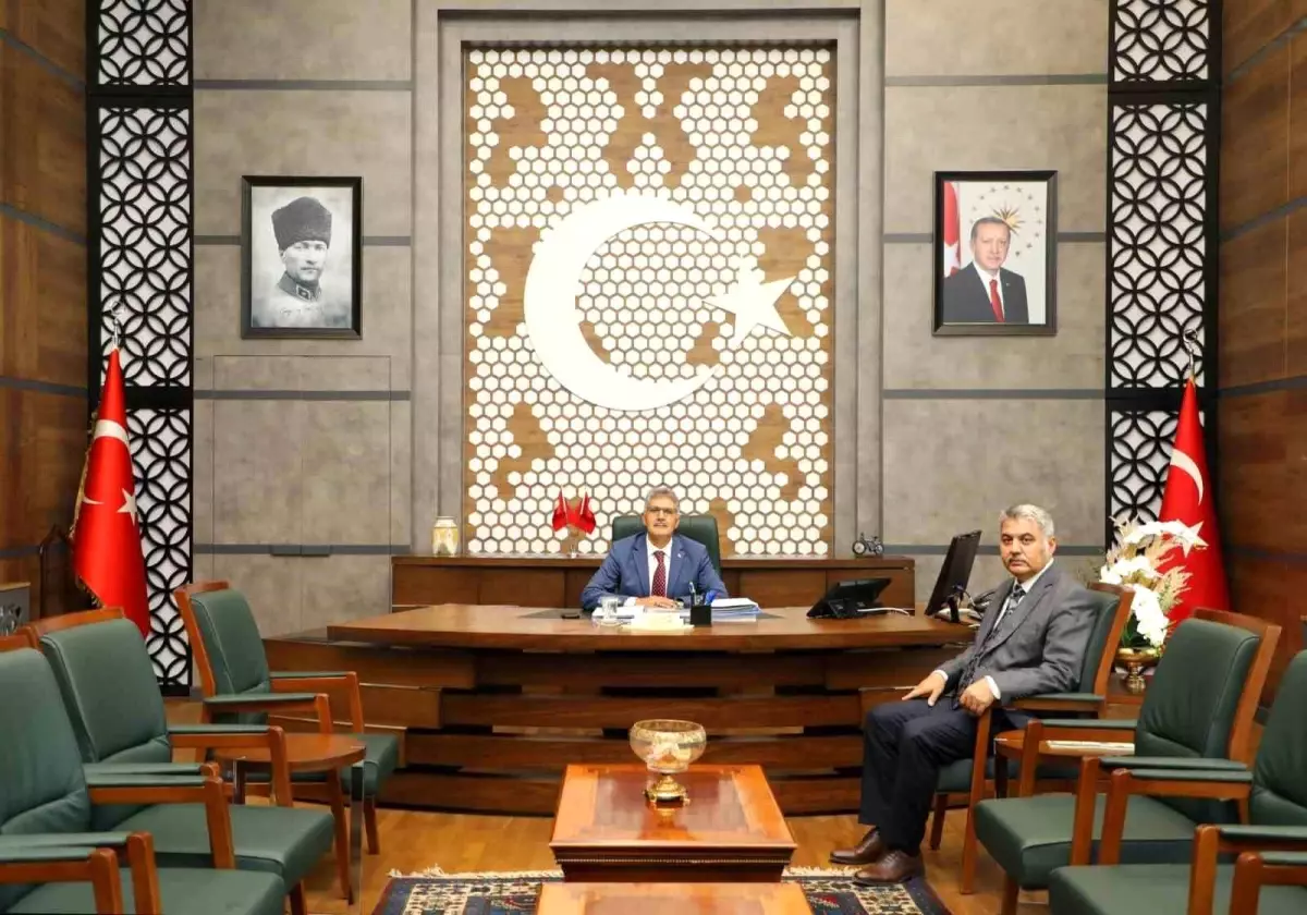 Niğde İl Emniyet Müdürü Yılmaz Delen, Vali Çelik’i ziyaret etti