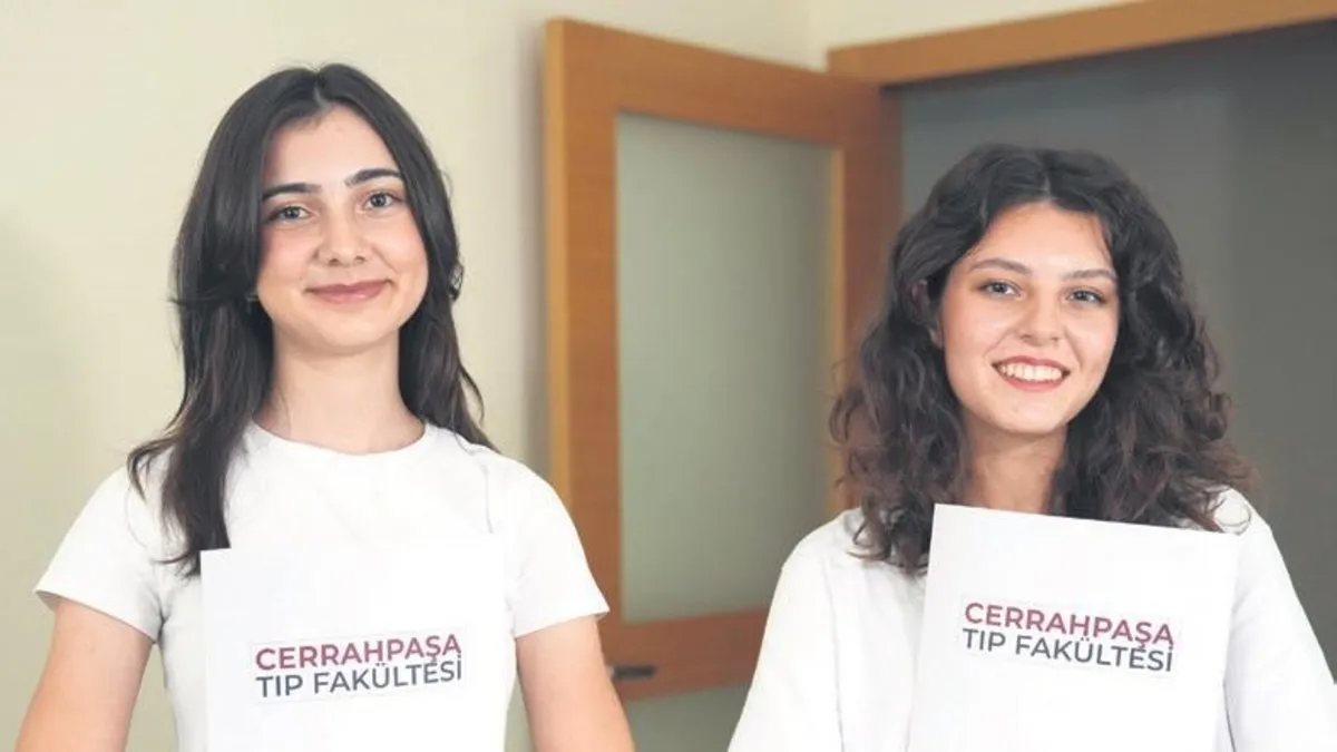 Tıp fakültesi hayaline birlikte çalışarak kavuştular
