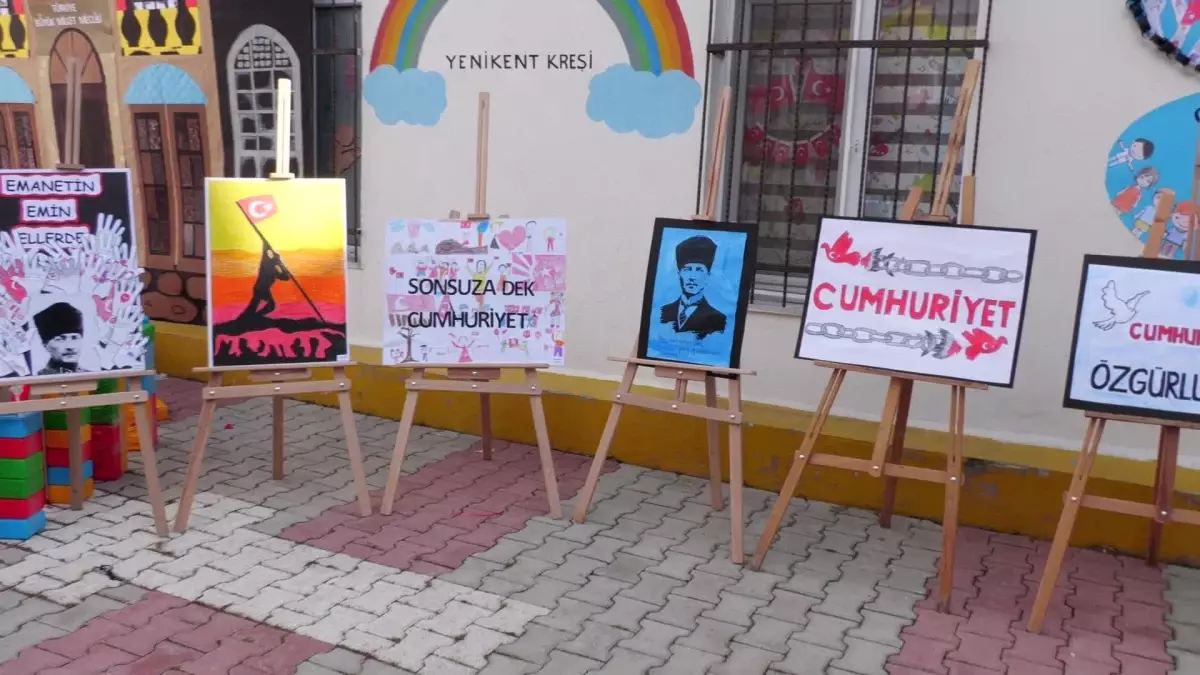 Esenyurt’ta Cumhuriyetin 101. Yılı Etkinliği Düzenlendi