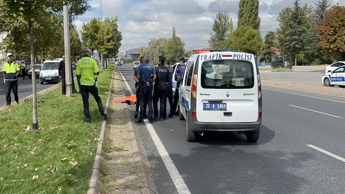 Kayseri’de kahreden olay: Hafif ticari aracın çarptığı yaya öldü!